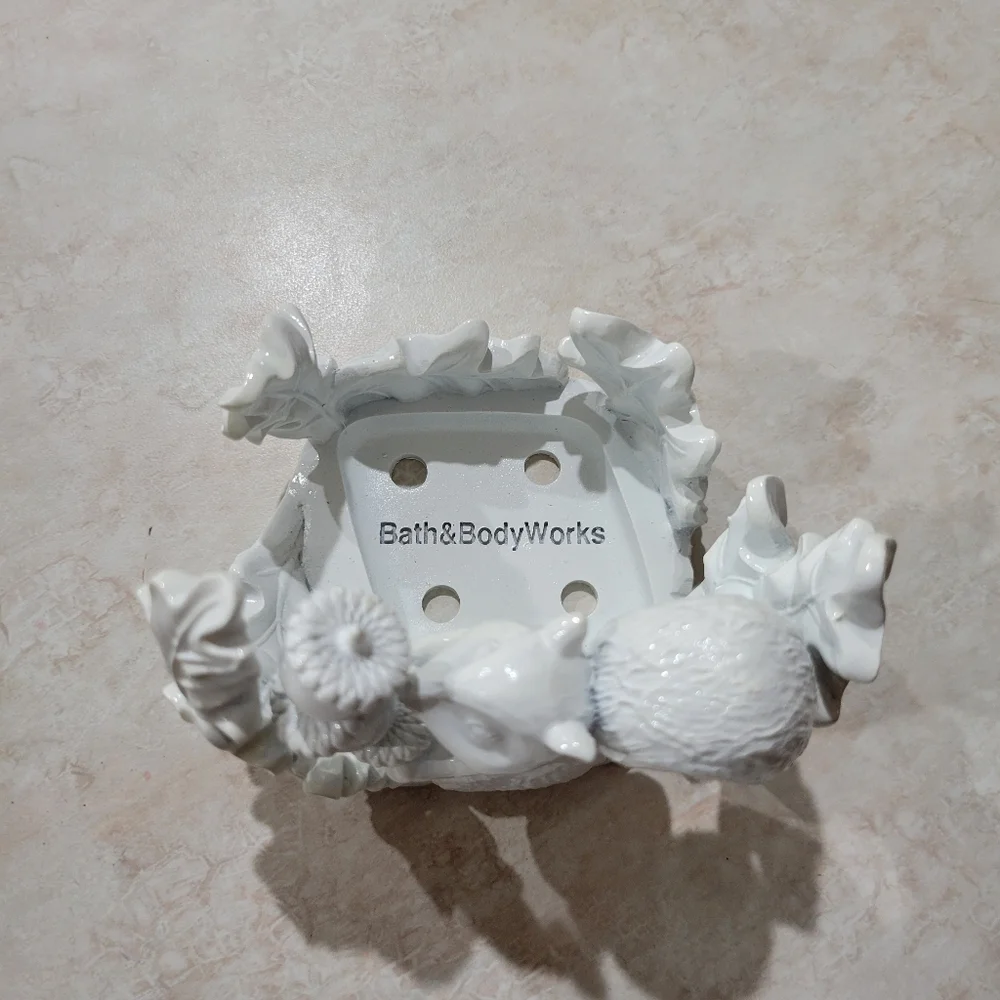 Bath and Body Works Soap Tray Squirrel White